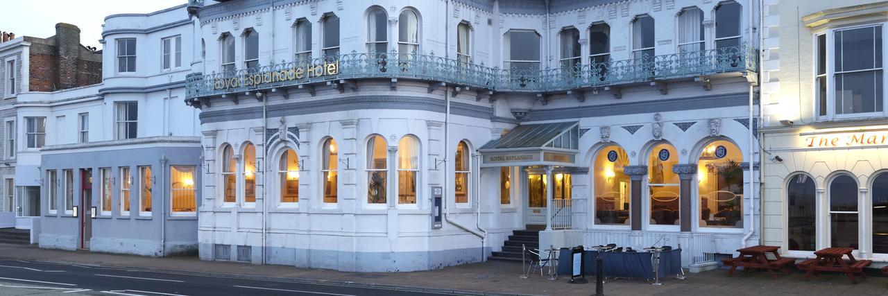 Royal Esplanade Hotel Райд Экстерьер фото
