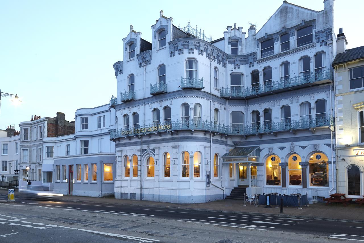 Royal Esplanade Hotel Райд Экстерьер фото