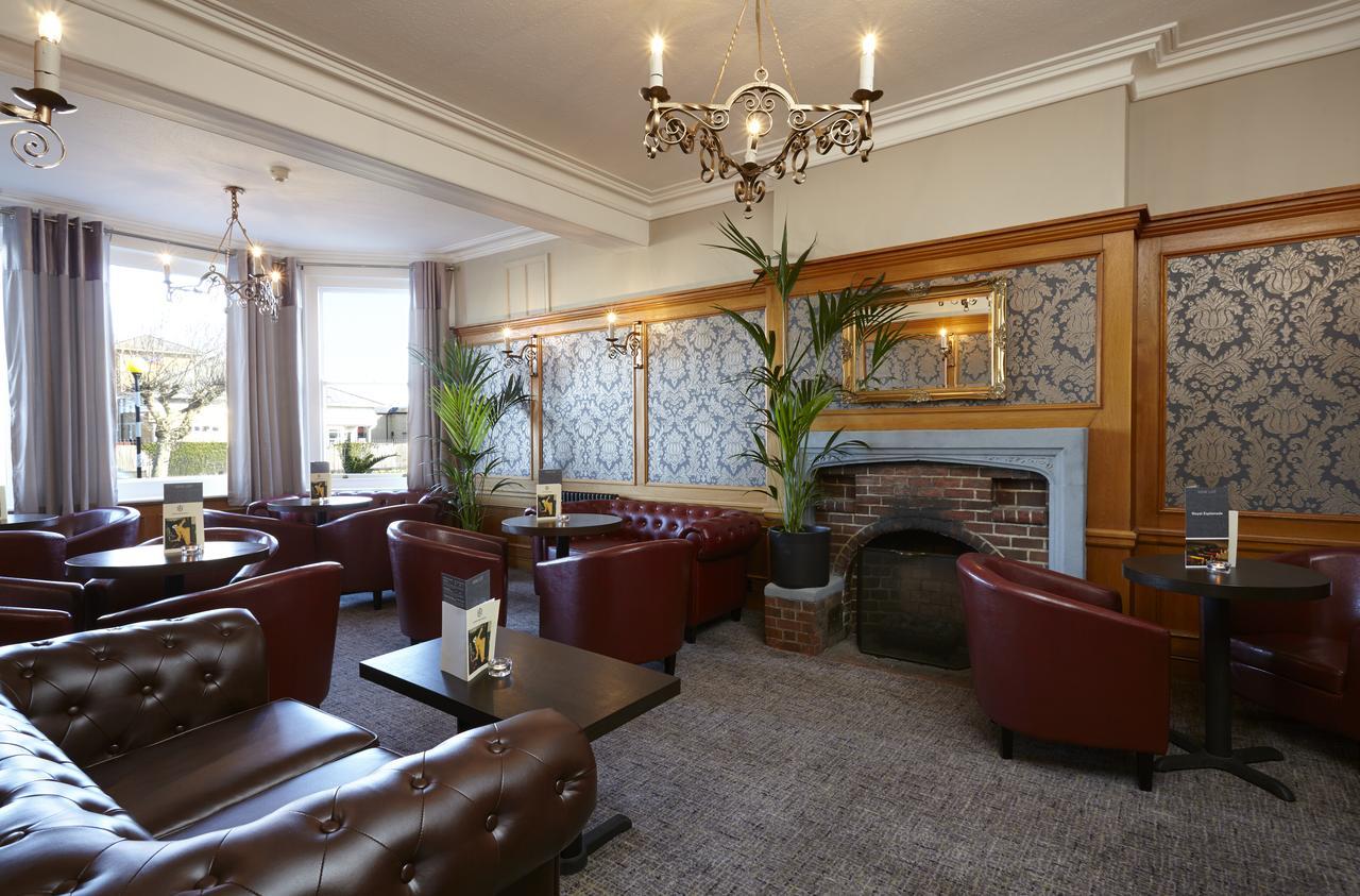 Royal Esplanade Hotel Райд Экстерьер фото